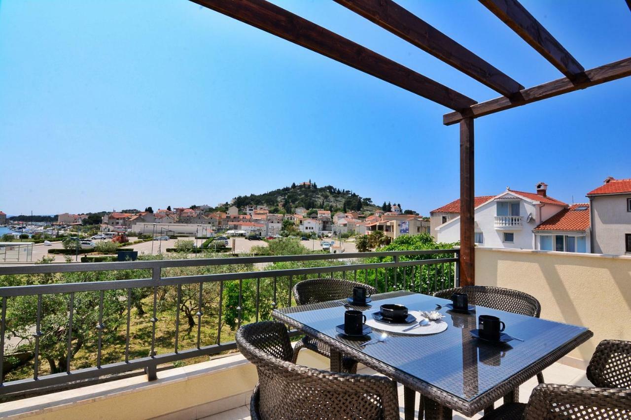 Apartment Nadoveza Tribunj  Bagian luar foto