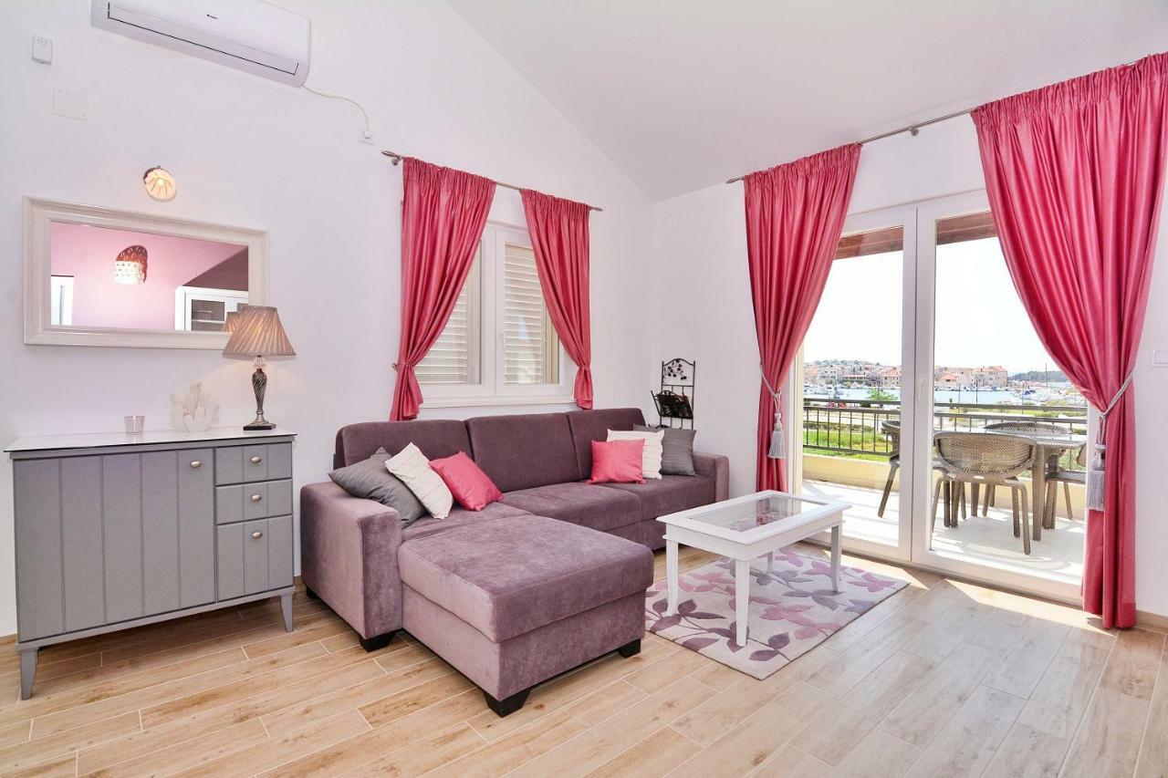 Apartment Nadoveza Tribunj  Bagian luar foto