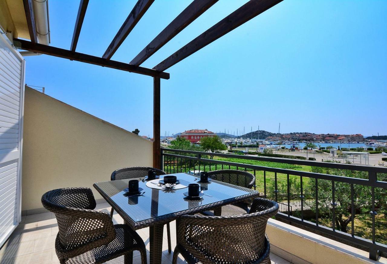 Apartment Nadoveza Tribunj  Bagian luar foto